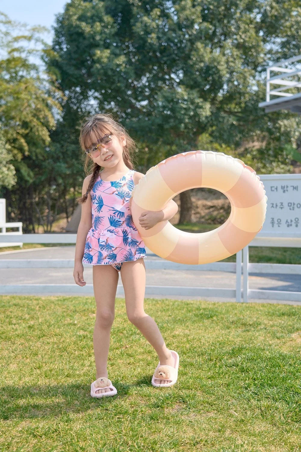 Rooxin Donut Swimming Ring Inflatable Pool Float for Teen Kids Swimming Circle Baby Swim Tube Water Play Swimming Pool Toys